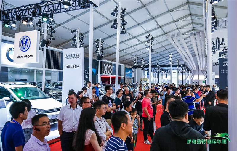 å¼å¸è½¦å±åç»åå¹´ï¼ç ¥ç ºå¥è¿ï¼å±åºè§æ¨¡ä¸æ­æ©å¤§ï¼æå°±âå¡åç¬¬ä¸è½¦å±âç¾åãèµµç«å¿è¡¨ç¤ºï¼è¿äºæ¶è·ç¦»ä¸å¼ä¸çº¿åå·¥çè¾å¤å·¥ä½ï¼å±åå¤§å®¶æ³¨æå®å¨çäº§ãä¿éèº«ä½ï¼å¸æå¨ä»åå·¥ä½ä¸­å¢éä¸æ­æåæ°çæè·¯åä¸¾æªï¼ä¸ºå¼å¸è½¦å±æªæ¥åå±ä»¥åä¸åèå¤èªæ²»åºæ¿åºçæ·±å¥åä½ï¼ååºæ°çæ´å¤§è´¡ç®ã.jpg